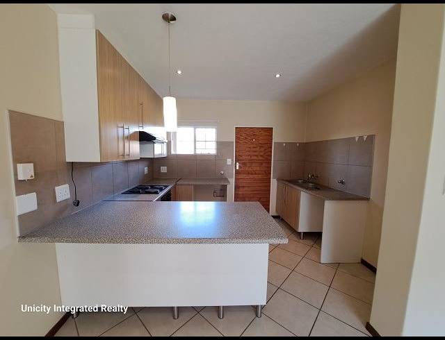 2 BEDROOM PROPERTY TO RENT IN MONAVONI